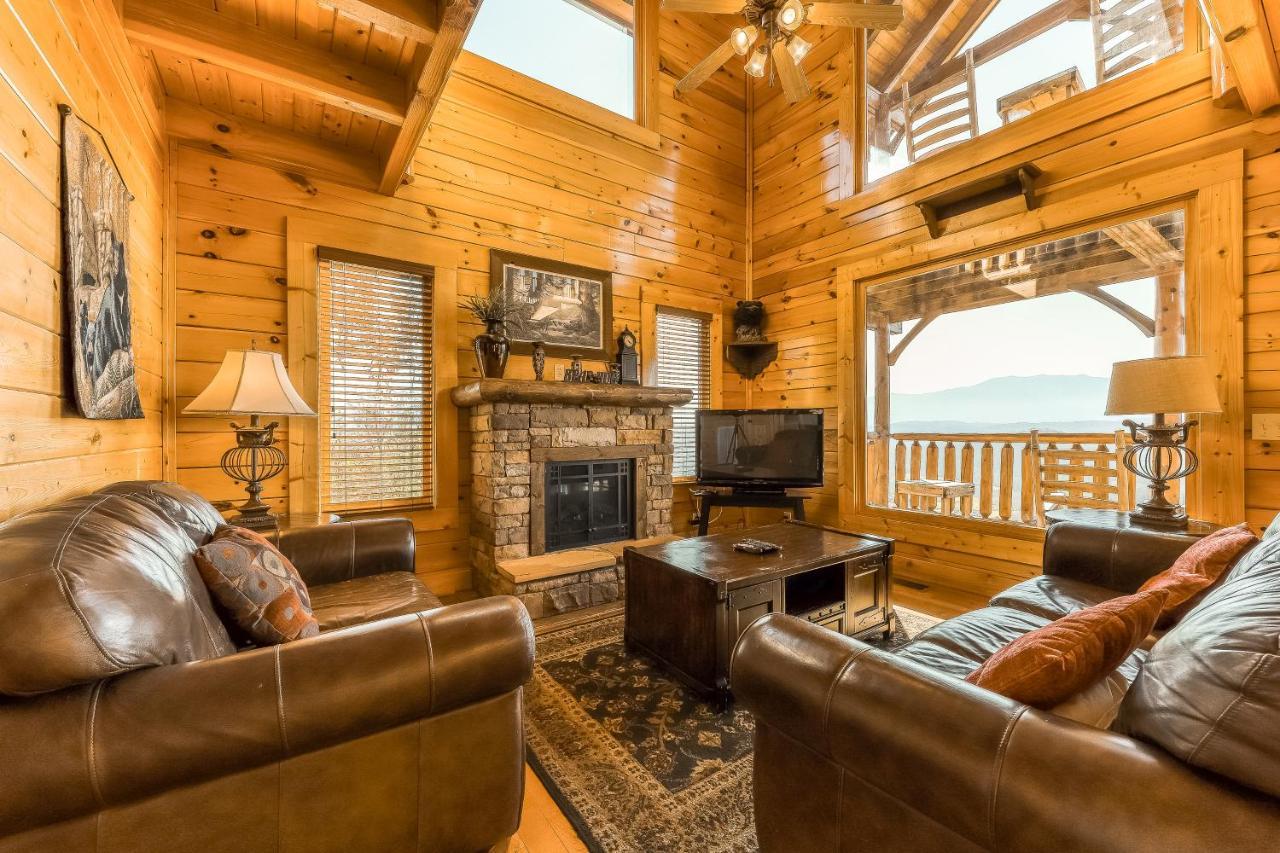 Moondancer Villa Pigeon Forge Exterior photo